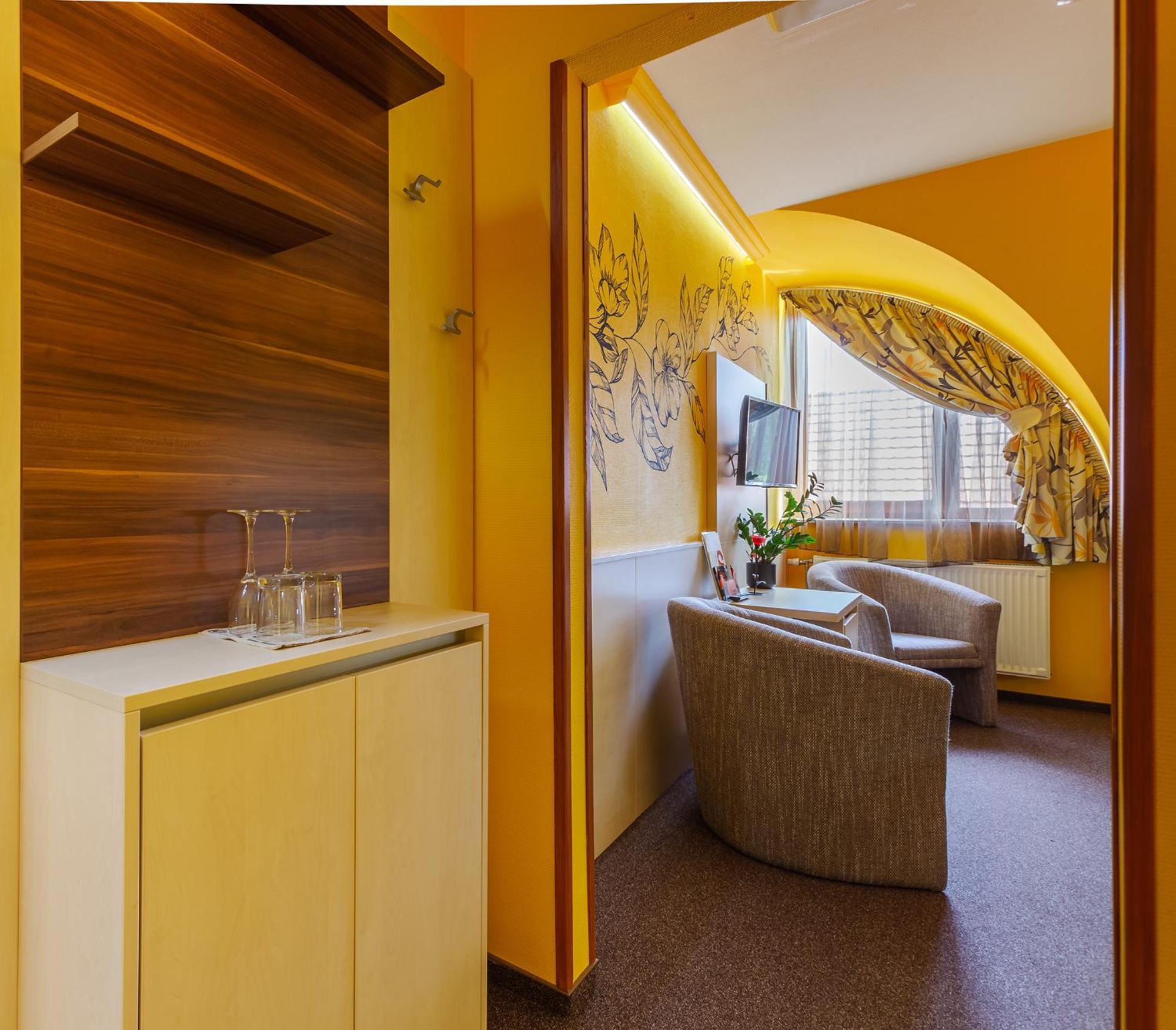 Hotel Mayer Alsooers Exterior photo